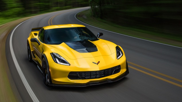 2017-chevrolet-corvette-z06-sports-car-mo-design-635x357-07